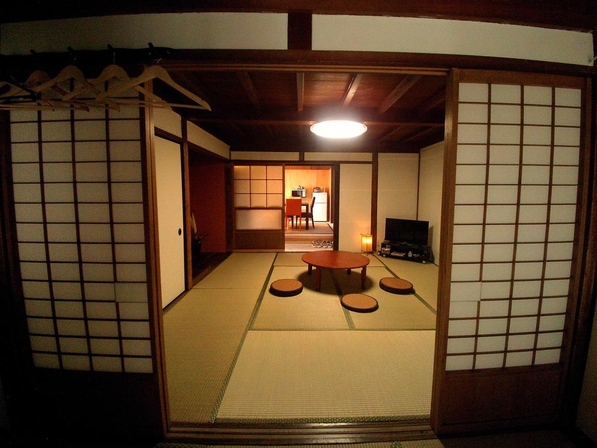 Готель Yanaka No Taisuke Ґудзьо Екстер'єр фото